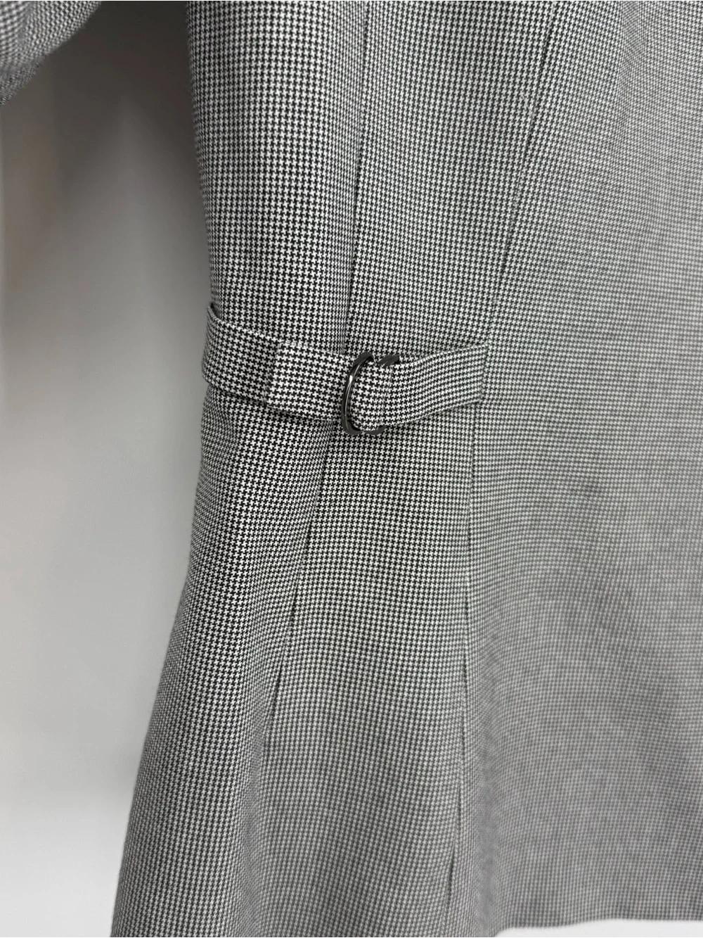 Tahari Blazer houndstooth Black White Women Size 10 Workwear 4-button Career. P